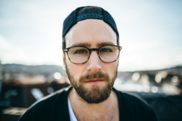 Portrait eines jungen Mannes. 